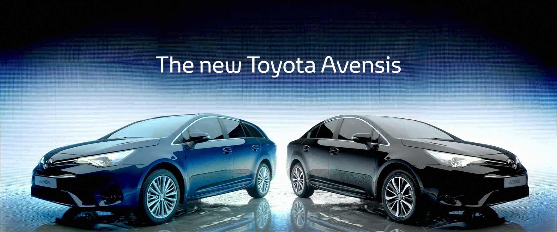 Two cars. Still from Toyota Avensis - Commercial